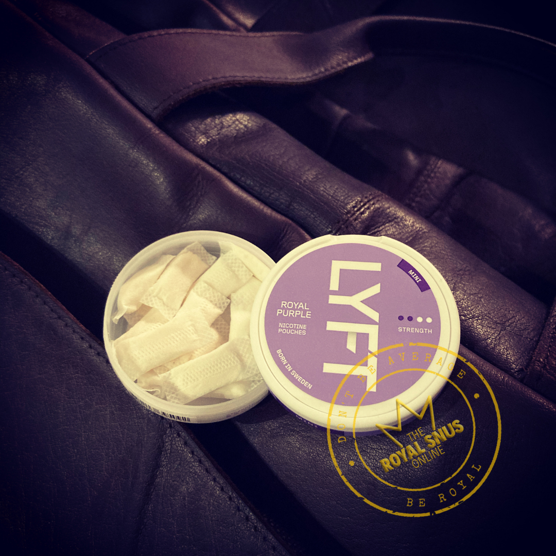 Lyft Royal Purple Mini Slim All White Nicotine Pouches